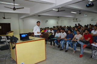 JIMS Rohini organised Pre Placement Activity on Resume Writing, GD and PI for BCA students